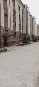 UY SOTILADI Dom yangi qurilgan odamlar yashidi