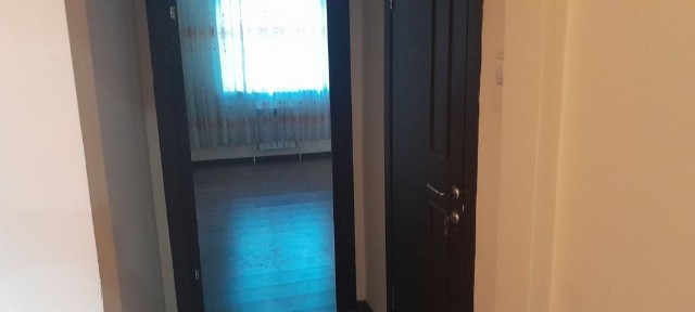 Продается 3-х комнатная квартира. 3 этаж Мирзо Улугбек