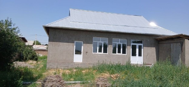Toshkent viloyati Yuqori Chirchiq tumani Uy sotiladi