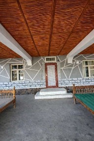 Продаётся дача возле реки Угам