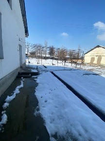 Hovli uy sotiladi,4 xonali 6 сотих