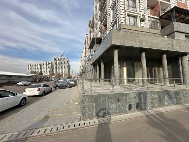ЖК Greenwich Сдается в Аренду Коммерческое помещение, 1 000м2. 1 Линия