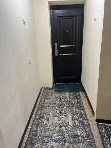 Kvartira ayollar va qizlar uchun ishlaydigan oʻqiydigan