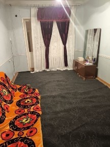 Student ishlaydigan qizlarga arzon kvartira