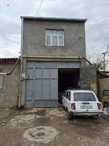 Келес шахрида уй сотилади хамма комуникация бор катта куча юзида жойла