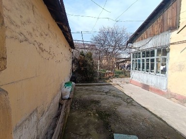 Uchatka sotiladi