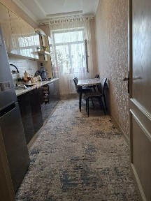 Продаётся 4 комнатная квартира 150 КВ. М. С хорошей локацией!