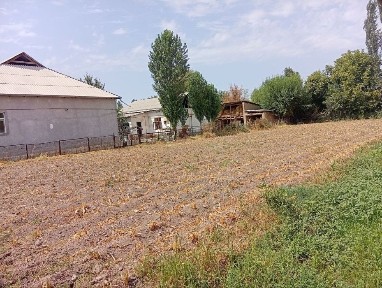 Участка сотилади