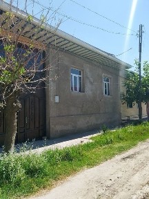 Ҳовли Уй Сотилади манзил Найман қ. қ Супер-Бам томонда