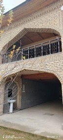 Уй отилади, икки кават, хамма шароитлари бор, газ свет, сув, канализац