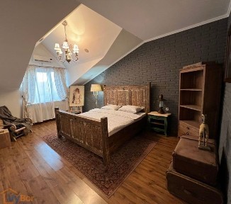 3 комнатная квартира в самом центре города. Ориентир 110 школа, ЦУМ