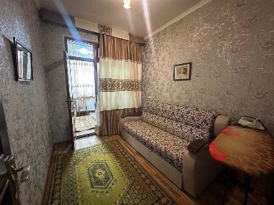 Продаётся 1х комн квартира на 3 этаже Ор-р Маслозавод Парадокс