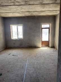Продаётся 1 комнатную 2 етаж, 43 КВ ориентир Екскаватирный