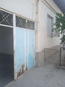 Uy yer sotiladi