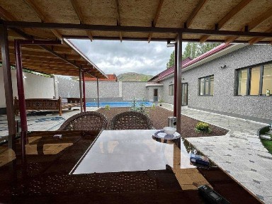 Srochna Bochkada dacha sotiladi