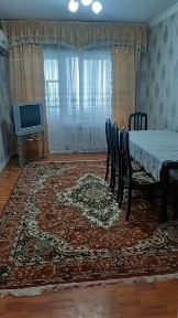 Югнакийда 3 хоналик уй сотилади! Ориентир: 256- мактабни ёнида.