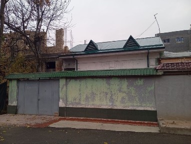 Продаётся уютный домик в центре города, 2,5 соток ор-р Мирабад Авенью