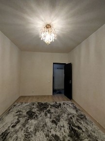 Sotiladi 1 xona srochni 44000 у.е.