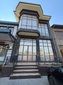 Коммерческое помещение 671 м2 на Луначарском, 1-я линия