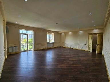 (Добрый) Габус на Глинке, 216 м², 4/7/8, Добрая квартира