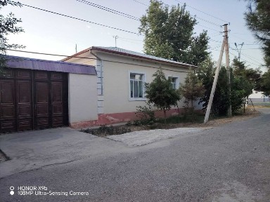 Namunali 5 xonadan iborat 6 sotixli kottej srochno sotiladi