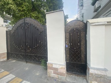 Сдается своя 1/3/4 в центре.