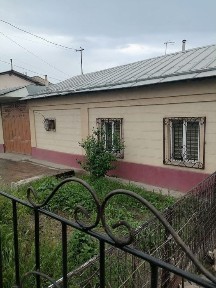 Тошкентда ховли сотилади