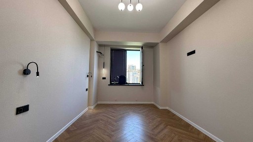 ID:5235 Olmazor tumanida 3 xonali kv sotiladi