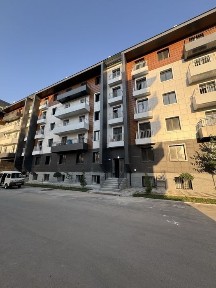 3х комнатная квартира на цокольном (-1 этаже)