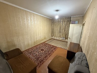 Продаётся 1/1/5, 28,4 кв, рядом с метро БИЙ