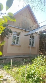 Продается дача в поселке Навбахор со всеми условиями