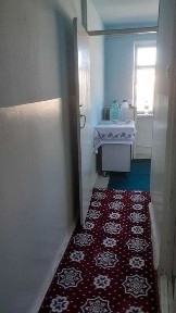 Райхон бозор институт ёнида 2 хонали квартира ижарага берилади