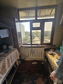 Срочно продаётся отличная 4комнатная квартира на 3этаже, уг