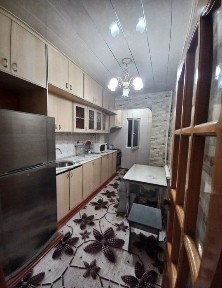 Аренда метро беруни гулзор 2.хонали олдида