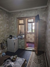 Срочно продаётся 2 комнатный квартира Чирчик Тройский 2/2/5