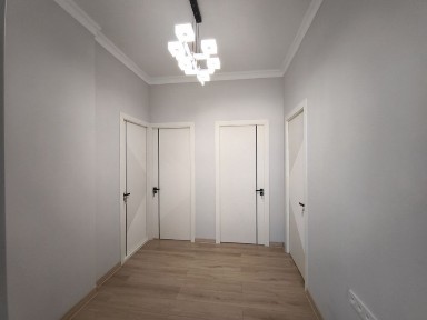 Продается Квартира 63 кв. м. ор-р 135 школа