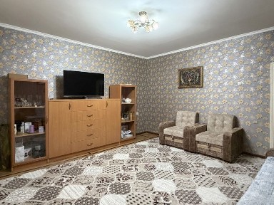 2 Комнаты, Аренда 2/8/9 • 62м² Лисунова 4, Дворец, Школа №166