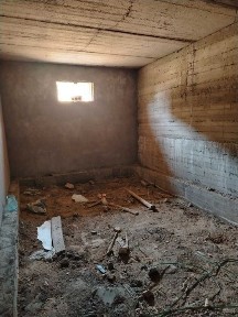 Hovli sotiladi, 3 etaj (podvoli bor)