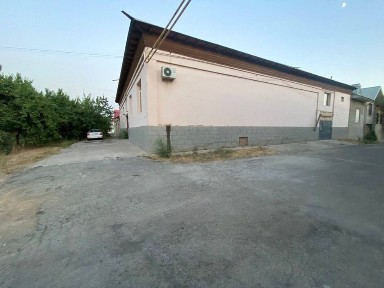 Продаётся дом участок под любой бизнес. Цена 55000 за сотку