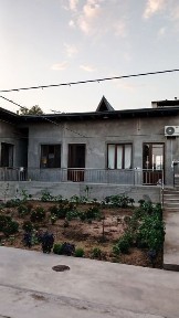 Nazarbekda hovli sotiladi 3sotix
