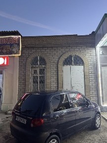 Zanalnida xonqa ko'chasi gagarin maktab oldi devanop kinosi yon tamoni