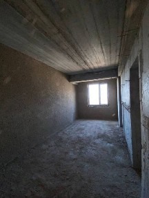2 хонали 9 этажли домни 8 этажда жойлашган. Сам гаси янги домда