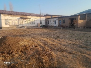 Катта ховли ретро уй Чинободд марказида катта ховли 13 сотикли ховли 5