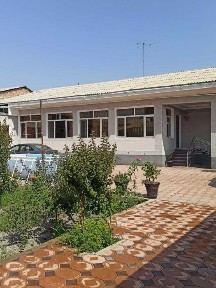 Фаргона шахрида Ойбарчин кучасида ховли Уй сотилади