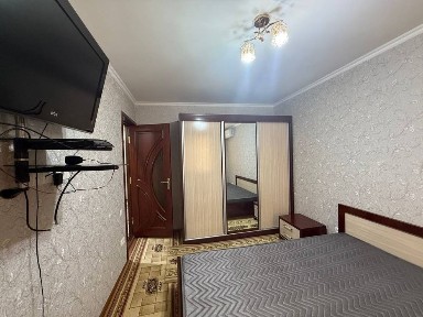 Сдаётся 4-х комнатная квартира в центре