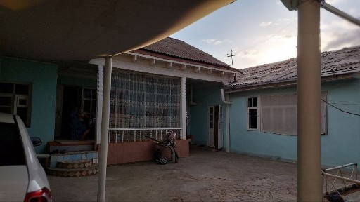 Yangiyol shaxarda Uy sotiladi