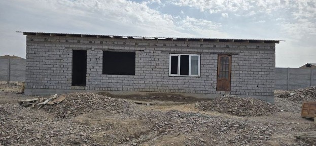 Дача уй сотилади, тошкент вилоятида 12 сотик срочна сотилади