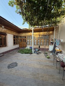 Chorsu Qo'shtut xovli sotiladi