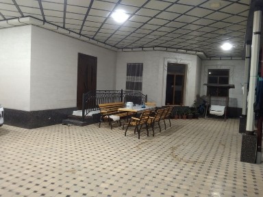 Hovli sotiladi Nurafshhon shaharda