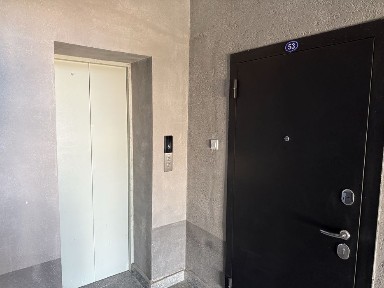 2 xonali kvartira sotiladi, tuliq remont bulgan, hech kim yashamagan